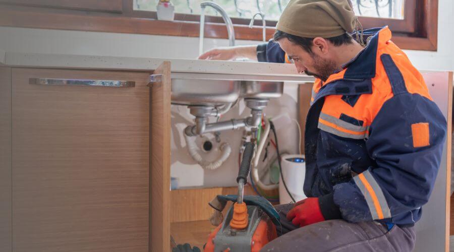 Expert burst pipe repair services in Prophetstown, IL